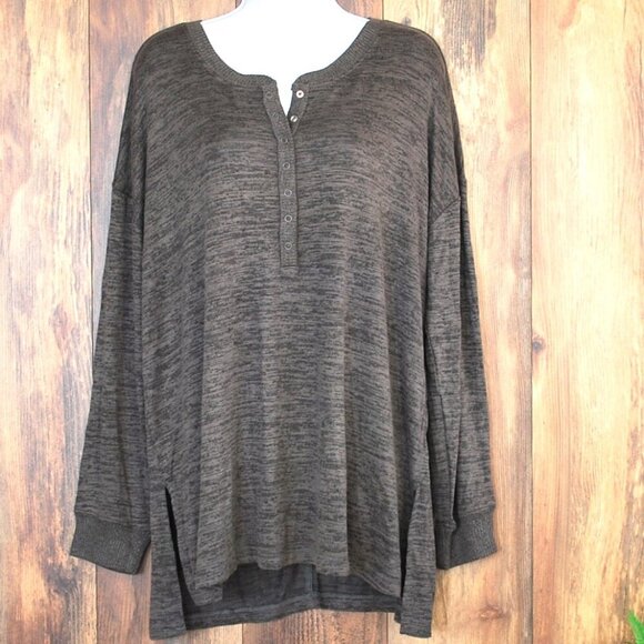 Grace & Lace Women's Charcoal 1/2 Button Sweater top XL - Picture 1 of 7